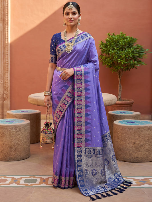 Women's Banarasi Silk Saree With Unstitched Blouse Piece