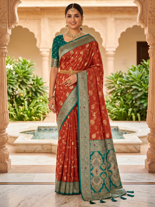 Women's Banarasi Silk Saree With Unstitched Blouse Piece