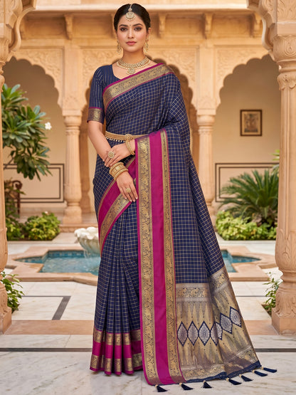 Women's Kanjivaram Silk Saree With Unstitched Blouse Piece