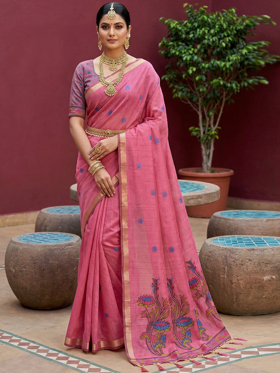 Women's Cotton Saree With Unstitched Blouse Piece