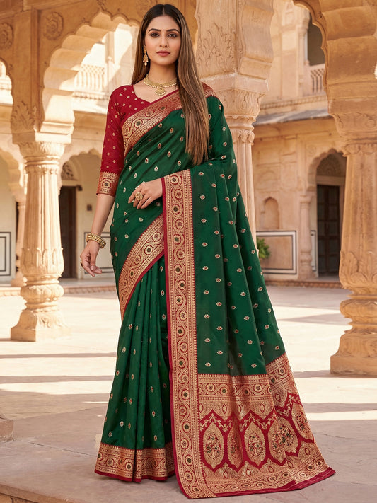 Women's Banarasi Silk Saree With Unstitched Blouse Piece