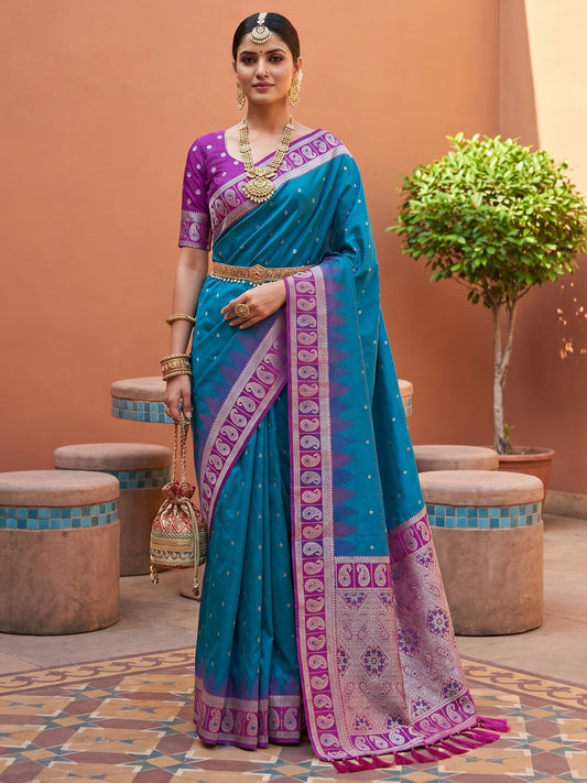 Women's Banarasi Silk Saree With Unstitched Blouse Piece