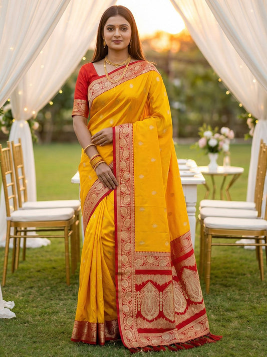 Women's Banarasi Silk Saree With Unstitched Blouse Piece