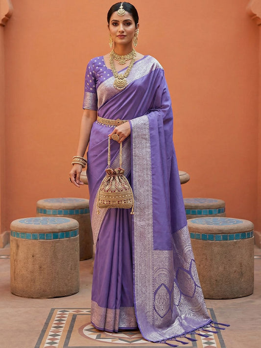 Women's Banarasi Silk Saree With Unstitched Blouse Piece