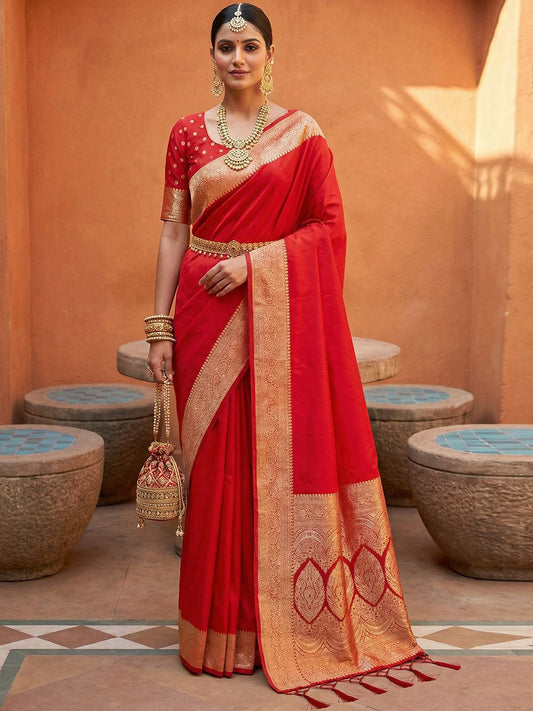 Women's Banarasi Silk Saree With Unstitched Blouse Piece