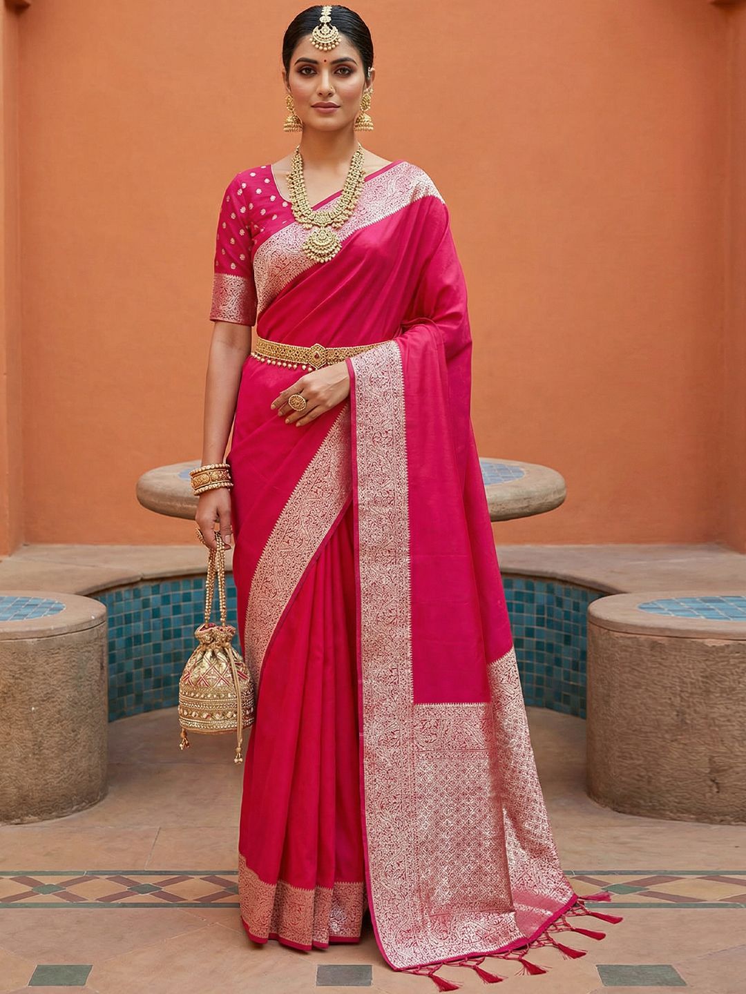 Women's Banarasi Silk Saree With Unstitched Blouse Piece
