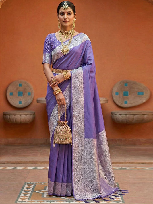 Women's Banarasi Silk Saree With Unstitched Blouse Piece