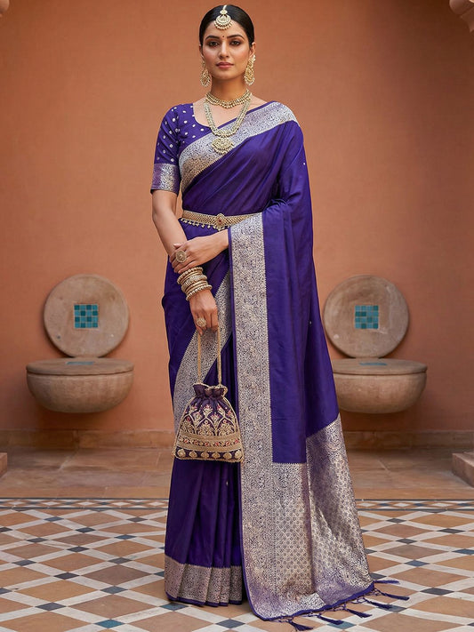 Women's Banarasi Silk Saree With Unstitched Blouse Piece