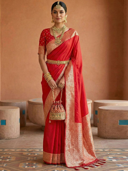 Women's Banarasi Silk Saree With Unstitched Blouse Piece