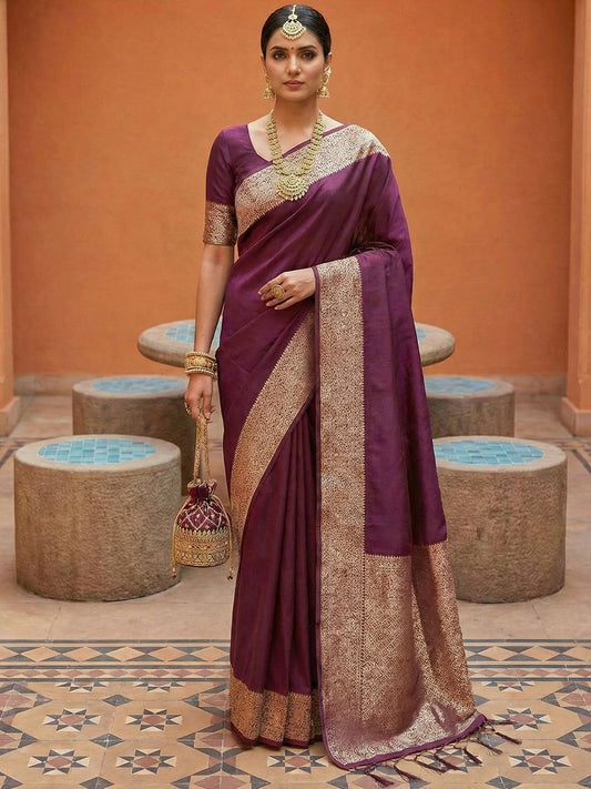 Women's Banarasi Silk Saree With Unstitched Blouse Piece