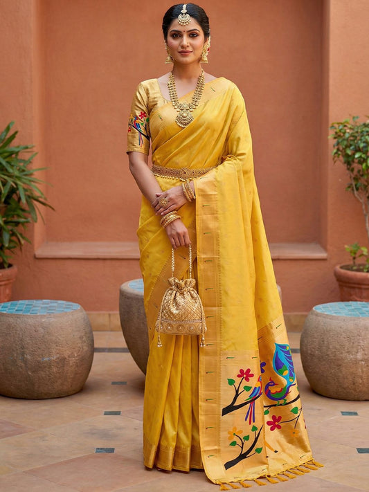 Women's Paithani Silk Saree With Unstitched Blouse Piece