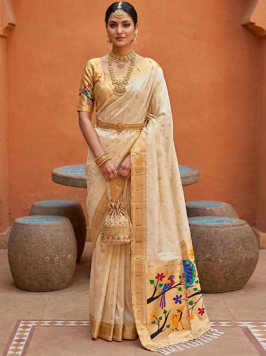 Women's Paithani Silk Saree With Unstitched Blouse Piece