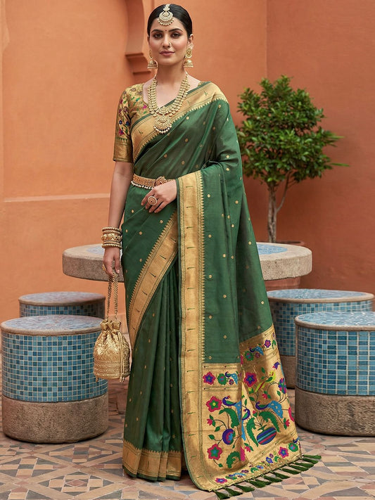 Women's Paithani Silk Saree With Unstitched Blouse Piece